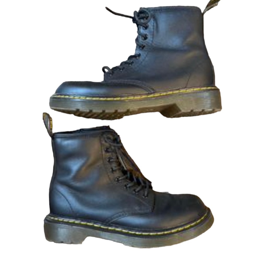 Dr. Martens Boots 1460 Black Youth size 2.
